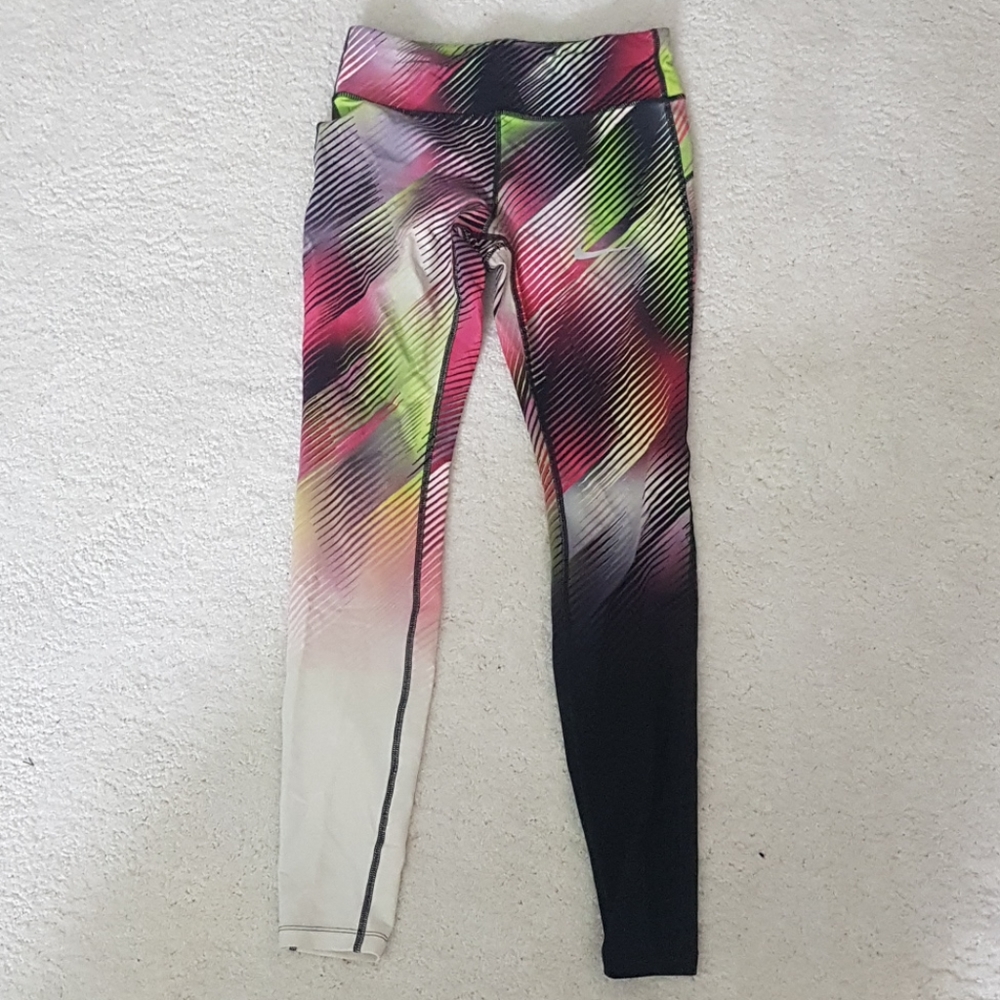 NIKE dri-fit running leggings with zip pocket